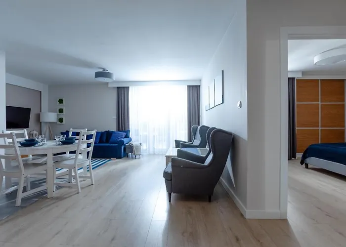 Klifowa 86 * レバル