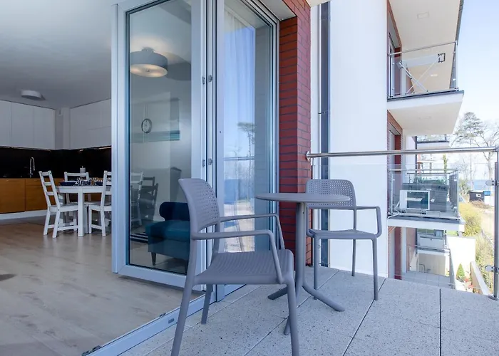 Klifowa 86 * レバル